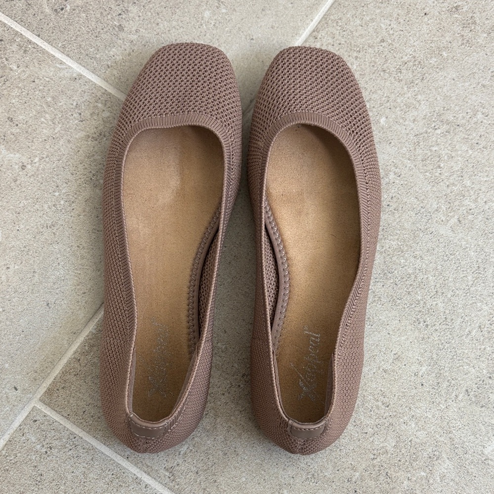 Women's Brown Knit Flats